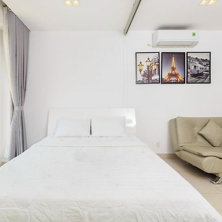 Sky Homes Near Airport Хошимин Екстериор снимка