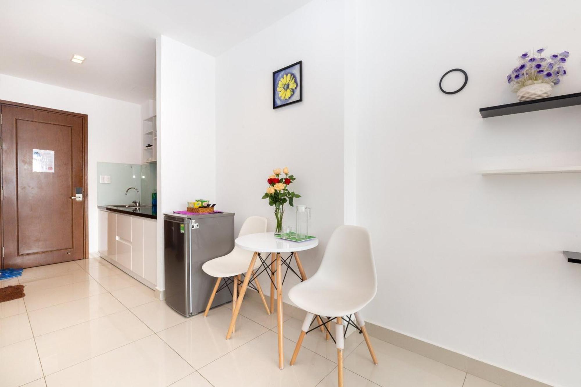 Sky Homes Near Airport Хошимин Екстериор снимка